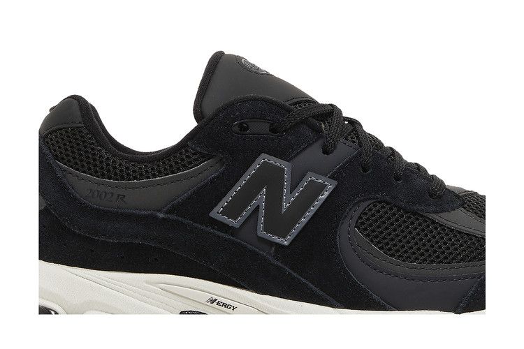 New Balance 2002R Big Kid 'Black Phantom'