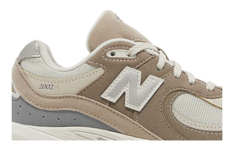 New Balance 2002R Big Kid 'Timberwolf Mushroom'