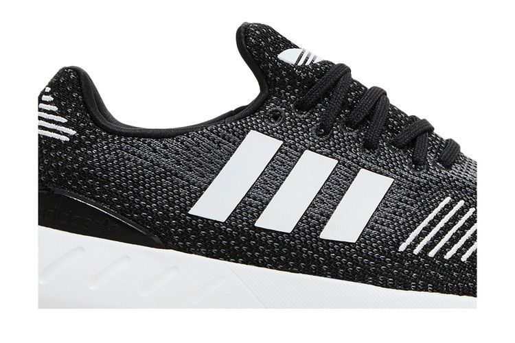 adidas Wmns Swift Run 22 'Black White'