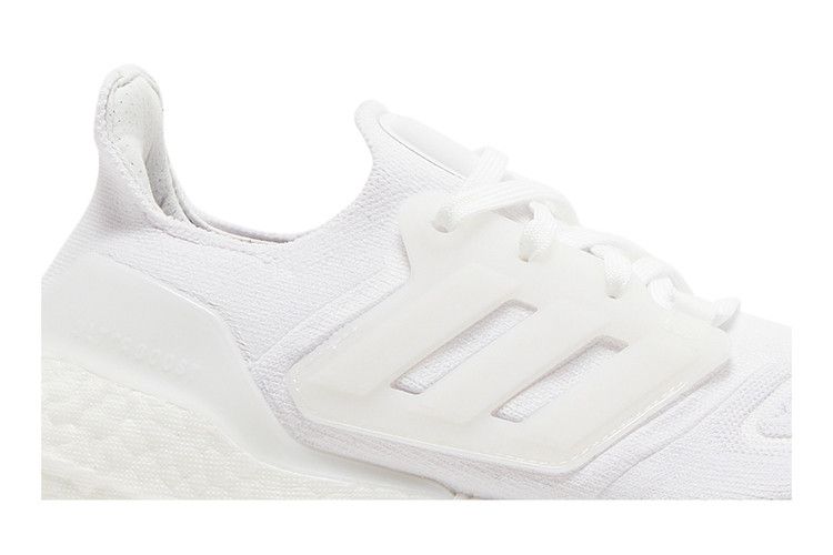 adidas Wmns UltraBoost 22 'Triple White'