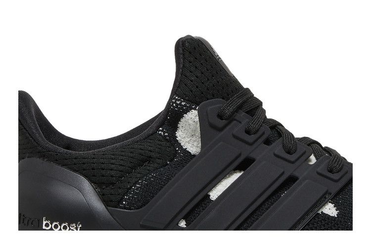 adidas Wmns UltraBoost Cold.RDY 'Polka Dot'