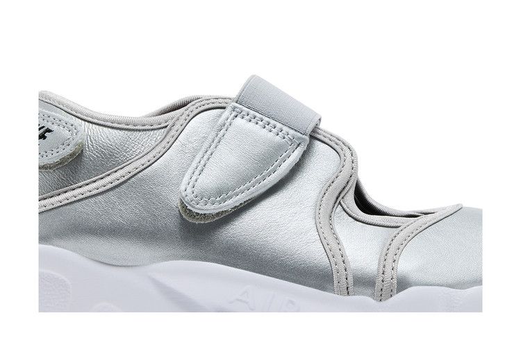 Nike Wmns Air Rift Premium 'Metallic Silver Sail'
