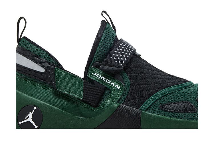 Air Jordan Wmns Jordan Trunner LX 'Fir Green'
