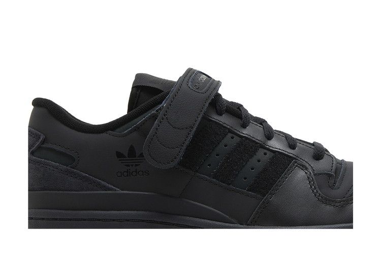 adidas Forum Low 'Triple Black'
