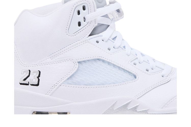 Air Jordan 5 Retro 'White Metallic' 2026
