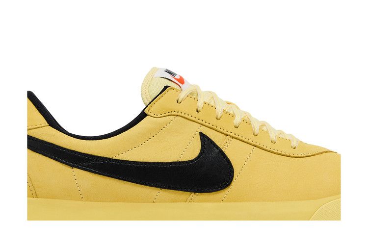 Nike Astro Grabber 'Soft Yellow Black'