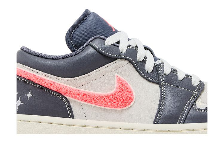 Wmns Air Jordan 1 Low SE 'Light Graphite Hot Punch'