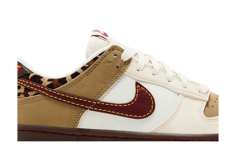 Nike Wmns Dunk Low 'Khaki Team Red'