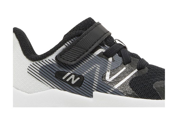 New Balance Rave Run v2 Bungee Lace Toddler 'Black White'