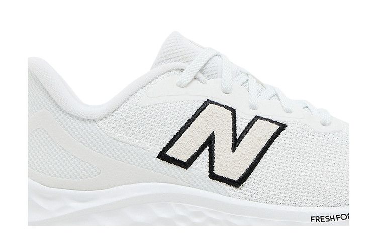 New Balance Fresh Foam Arishi v4 'White Reflection Black'