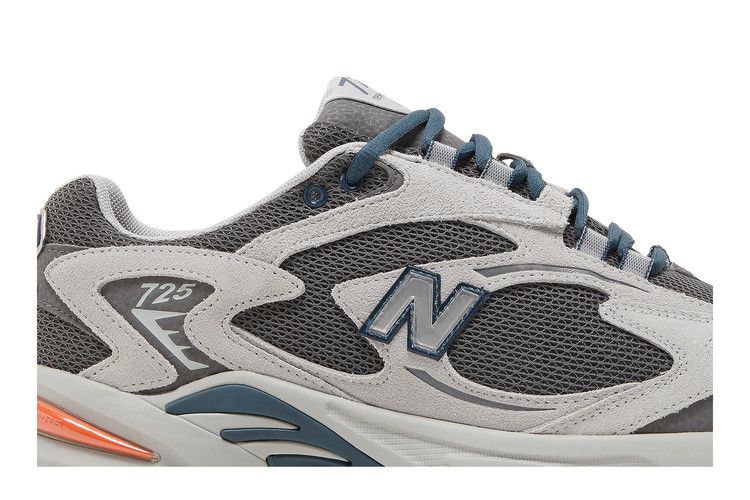 New Balance 725 'Dark Grey'
