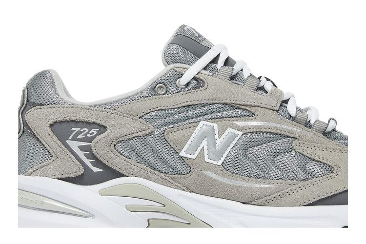 New Balance 725 'Grey'