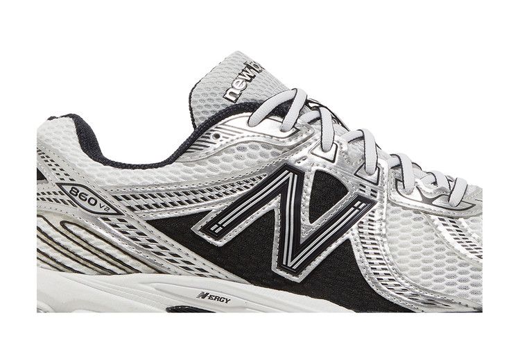 New Balance 860v2 'Silver Black'