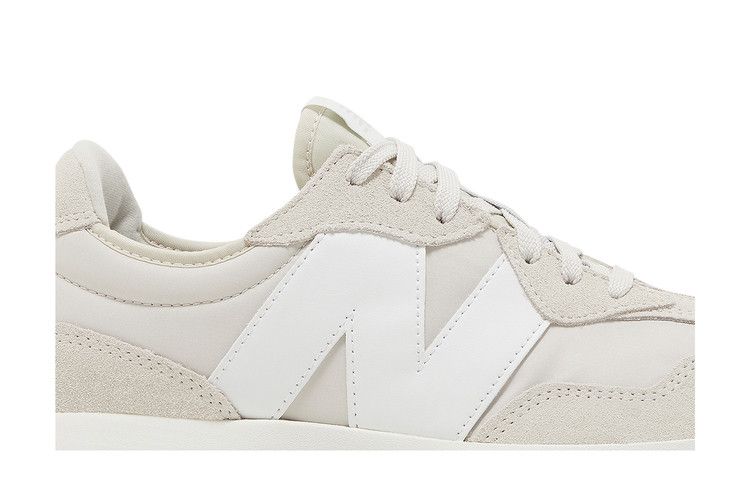 New Balance 327 'Beige'