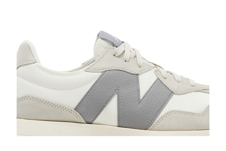 New Balance 327 'Moonbeam Shadow Grey'