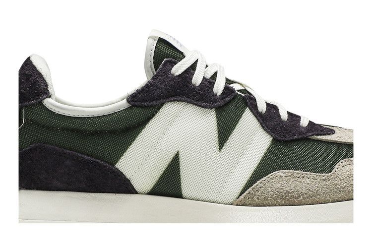 New Balance Wmns 327 'Oak Leaf Green'