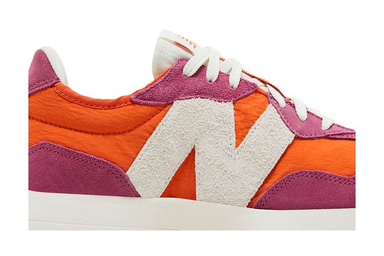 New Balance Wmns 327 'Scorpio Cayenne'