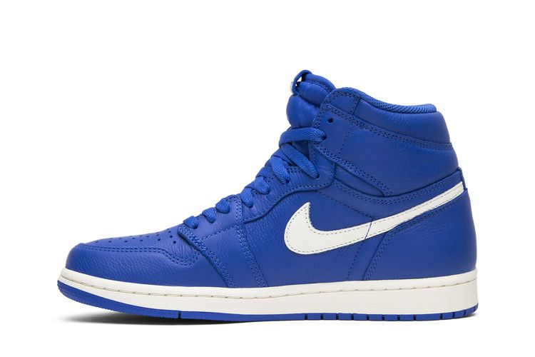 Air Jordan 1 Retro High OG 'Hyper Royal'