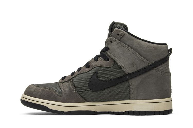 Undefeated x Nike Dunk High Premium SP 'Ballistic'
