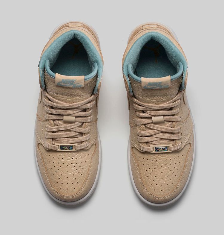 Air Jordan 1 Retro High OG GG 'Pearl'