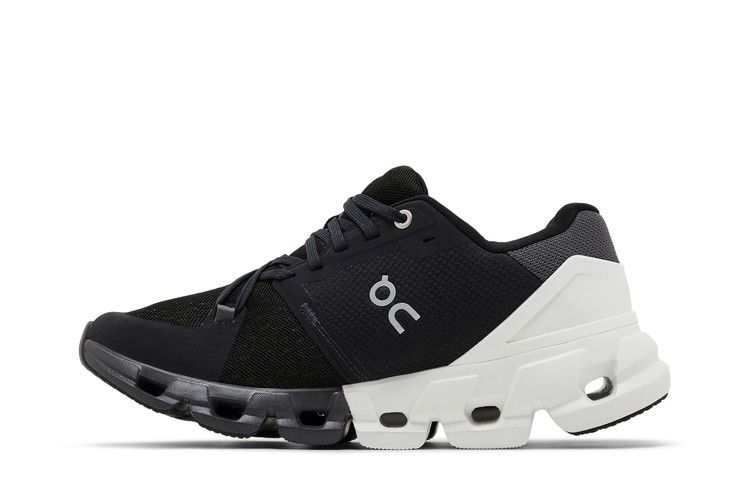 ON Wmns Cloudflyer 4 Wide 'Black White'