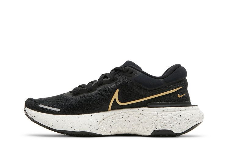 Nike Wmns ZoomX Invincible Run Flyknit 'Black Metallic Gold'