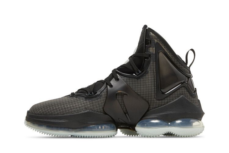 Nike LeBron 19 'Black Green Glow'