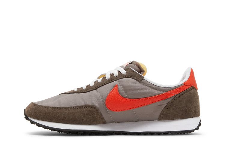 Nike Waffle Trainer 2 'Moon Fossil Team Orange'
