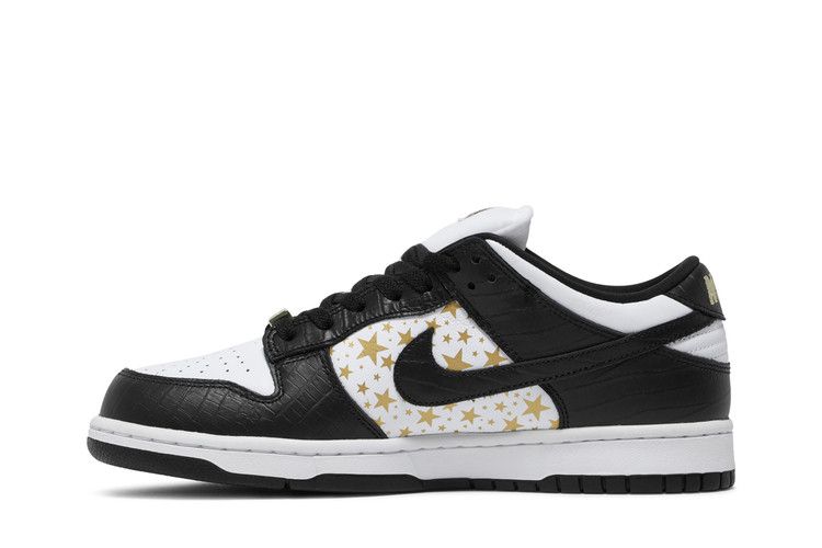 Supreme x Nike Dunk Low OG SB QS 'Black'