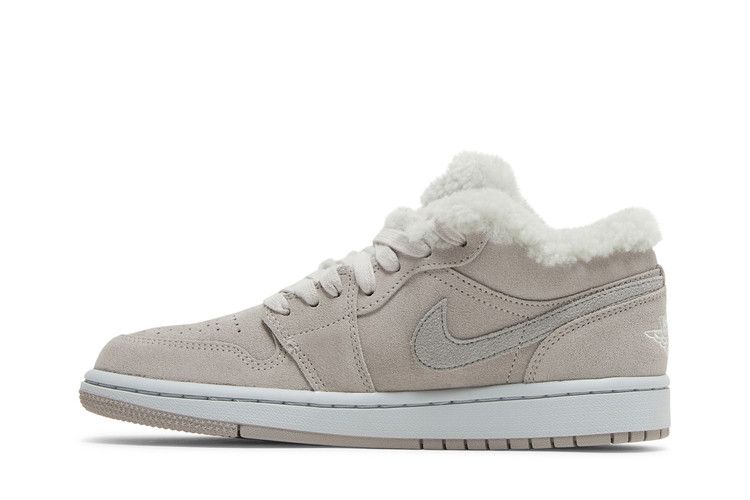 Wmns Air Jordan 1 Low SE 'Sherpa Fleece'