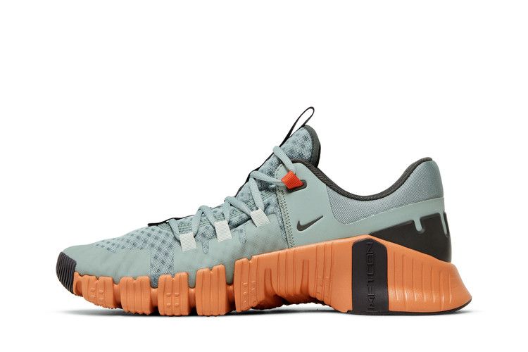 Nike Free Metcon 5 'Mica Green Campfire Orange'