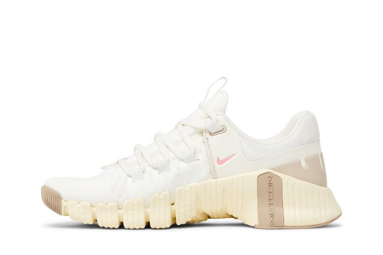 Nike Wmns Free Metcon 5 'Sail Sanddrift'