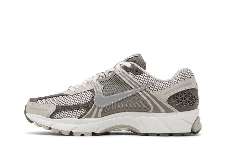 Nike Air Zoom Vomero 5 'Light Iron Ore'