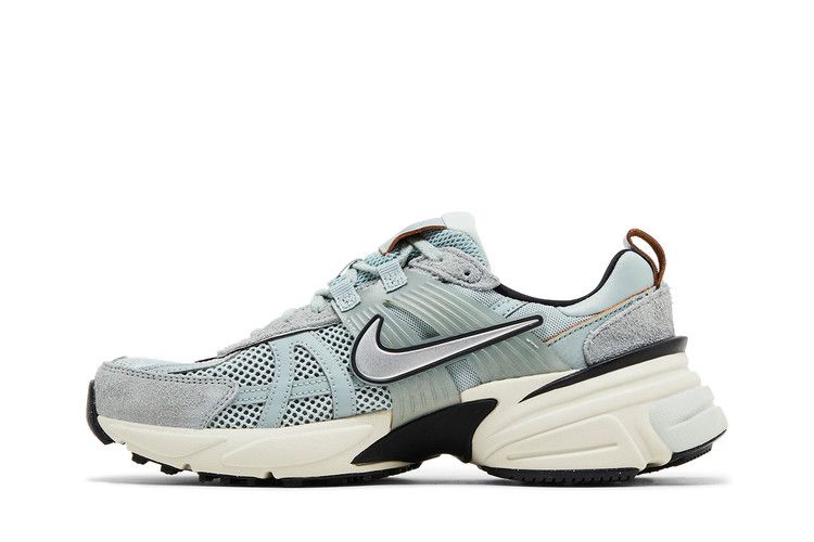Nike Wmns V2K Run 'Light Pumice'