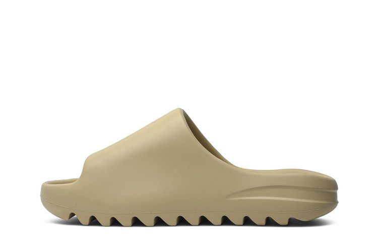 adidas Yeezy Slides 'Desert Sand'