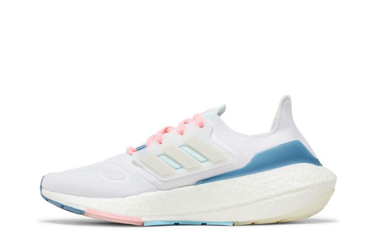 adidas Wmns UltraBoost 22 'White Almost Blue'