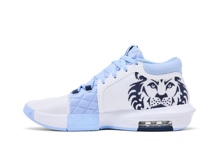 Nike LeBron Witness 8 'UNC'