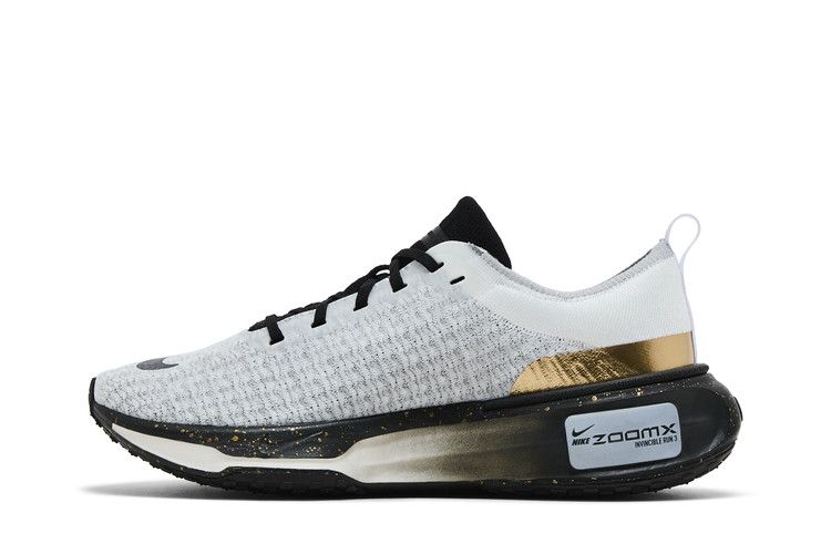 Nike ZoomX Invincible 3 'Light Smoke Grey Gold'