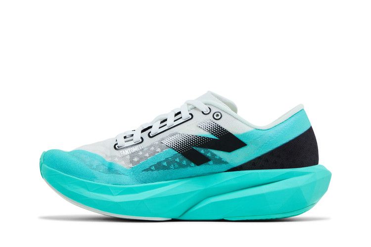 New Balance Wmns FuelCell Rebel v4 Wide 'Cyber Jade'
