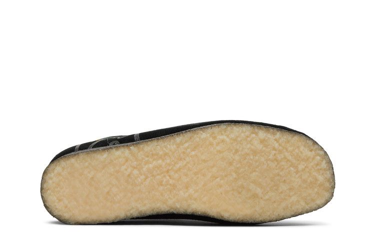 Jamaica x Clarks Wallabee 'Black'