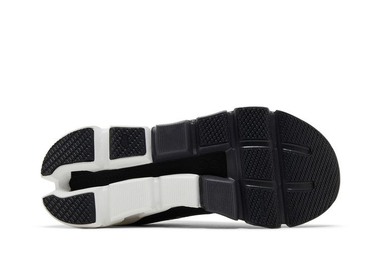 ON Wmns Cloudflyer 4 Wide 'Black White'