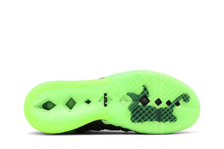 Nike LeBron 18 'Dunkman'