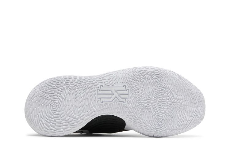 Nike Kyrie Low 3 TB 'White Black'