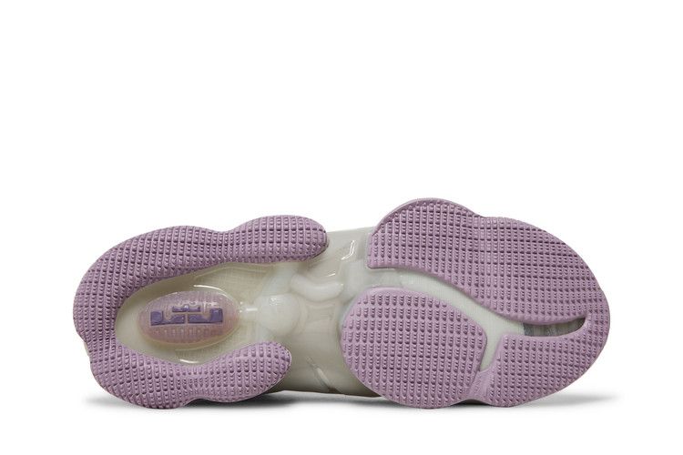 Nike LeBron 19 'The Cast'