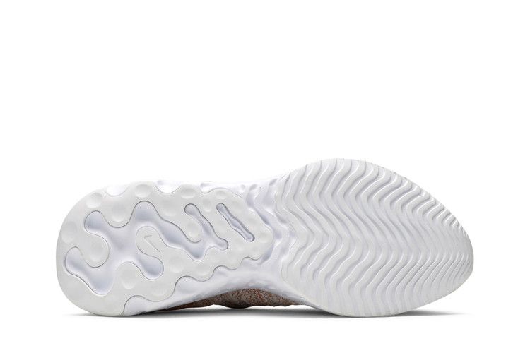 Nike Wmns React Phantom Run Flyknit 2 Premium 'Fossil Stone Metallic Red Bronze'