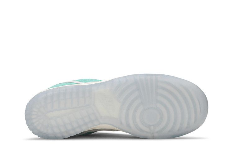 Nike Kasina x Dunk Low 'Road Sign'