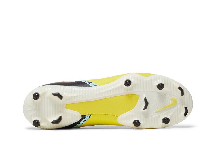 Nike Phantom GT2 Academy MG 'Lucent Pack'