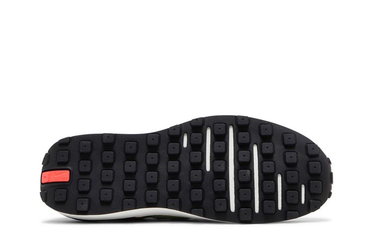 Nike Wmns Waffle One 'Black Magic Ember'