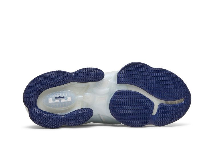 Space Jam x Nike LeBron 19 'Sweatsuit'