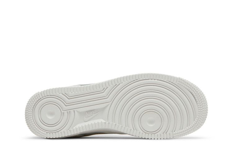 Nike Wmns Air Force 1 '07 Essential 'Summit White Dusty Sage'